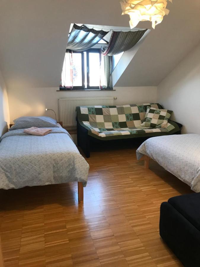 Slovinska 28